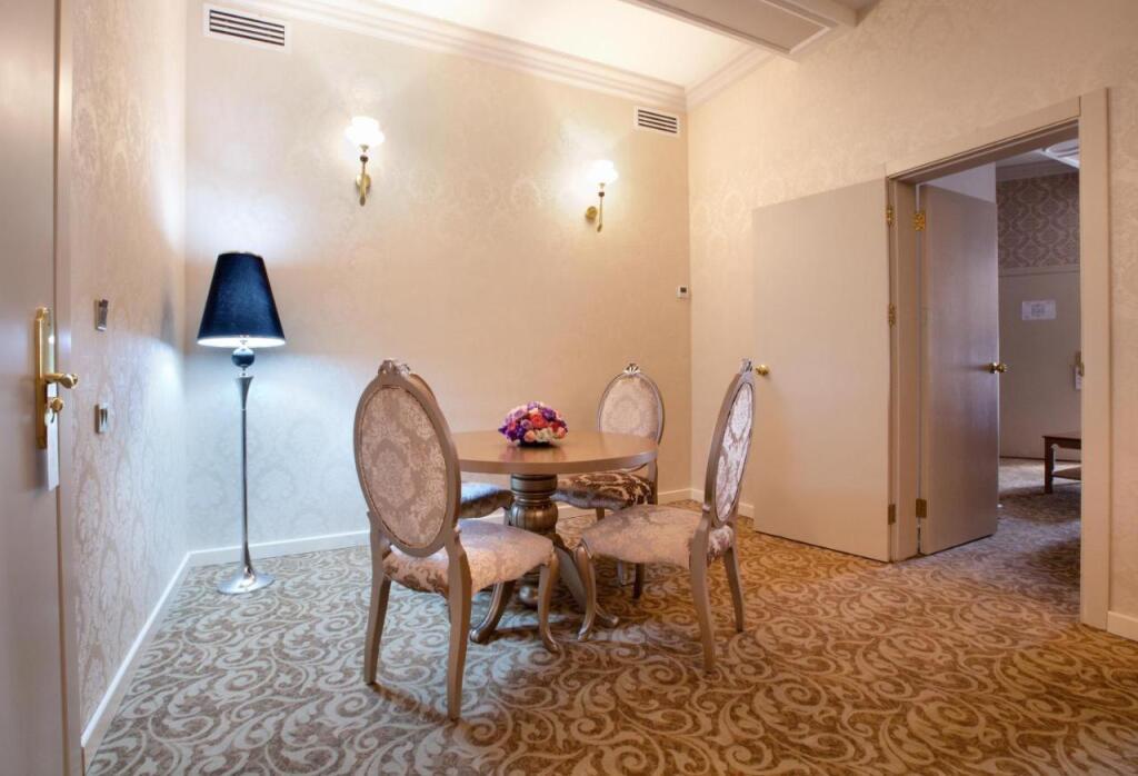 hotel image 11