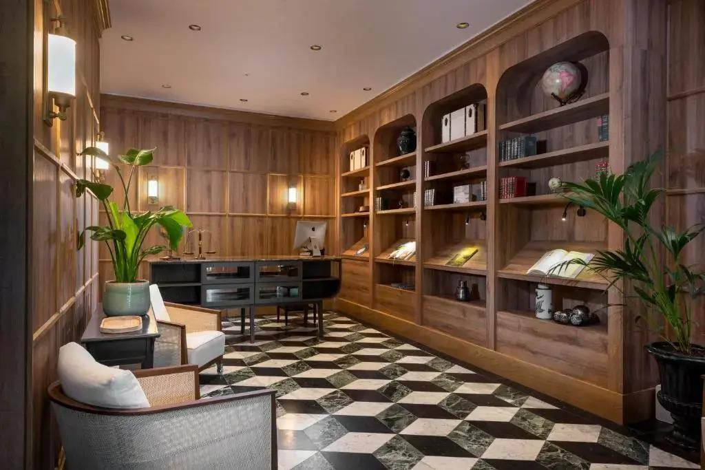 hotel image 10
