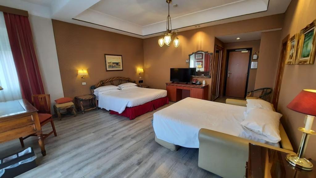hotel image 8