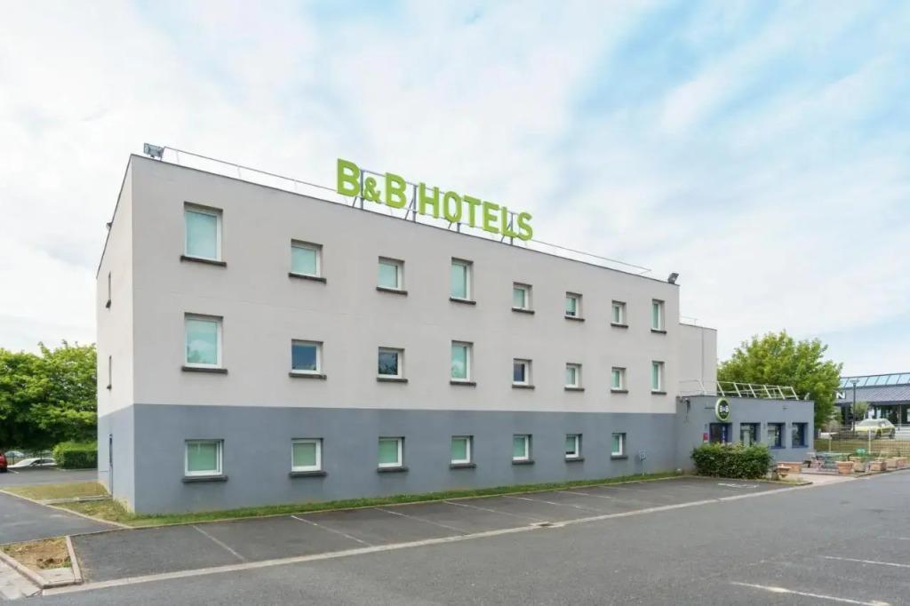 hotel image 12
