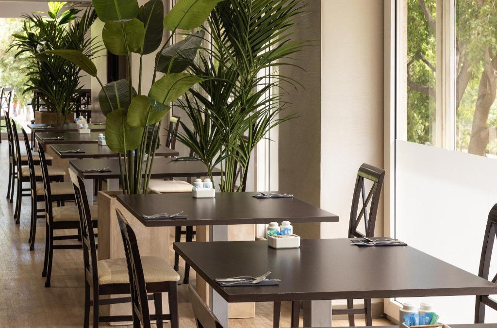 hotel image 13