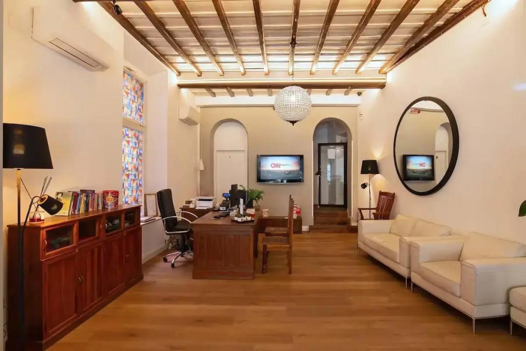 hotel image 11