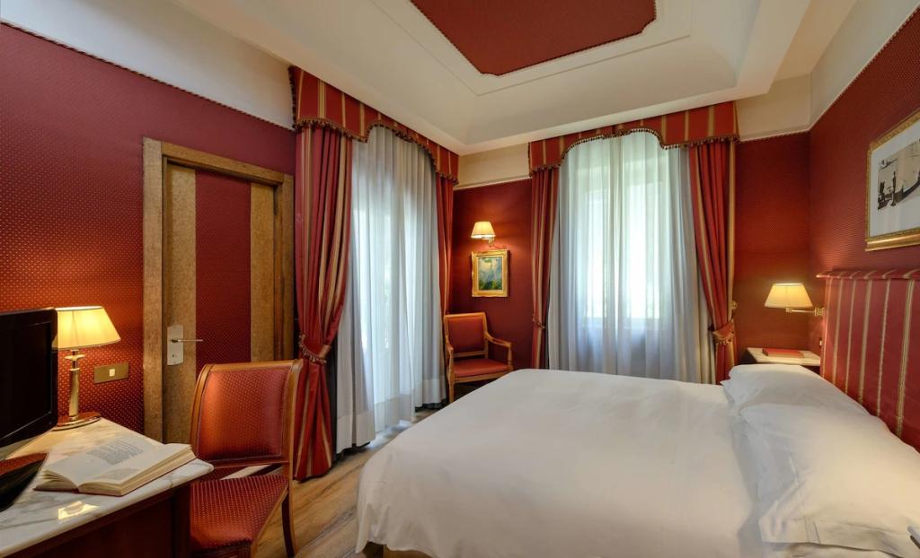 hotel image 16