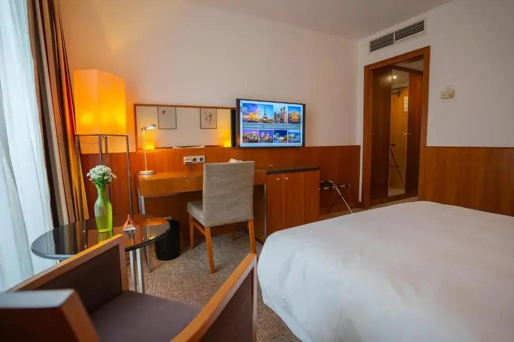 hotel image 10