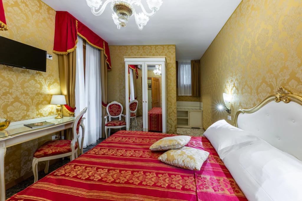hotel image 12