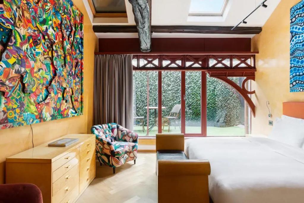hotel image 9
