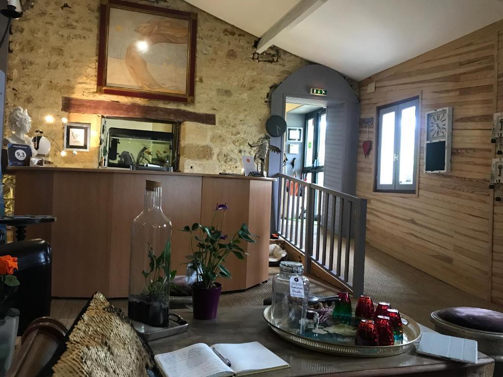 hotel image 13