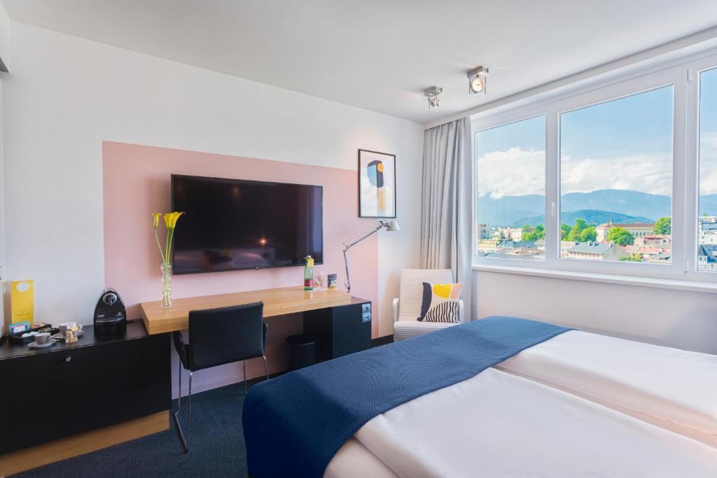 hotel image 10