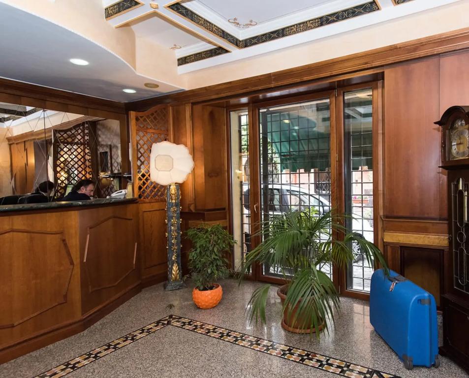 hotel image 13