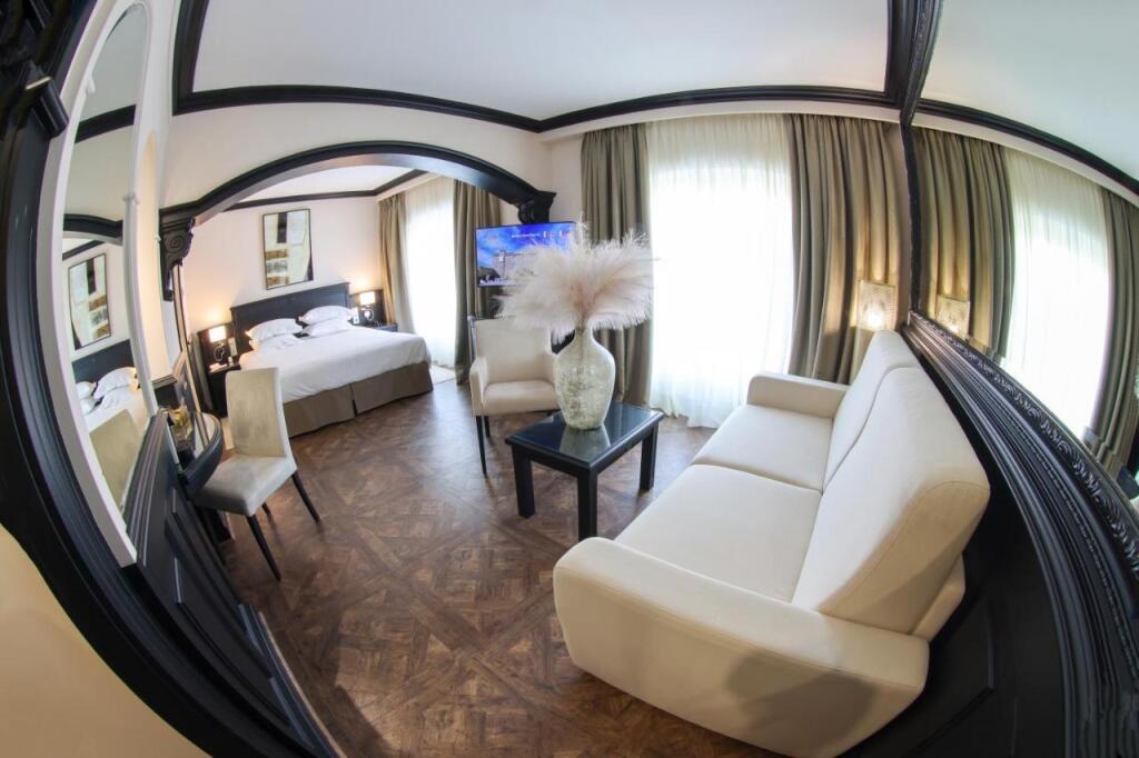 hotel image 11