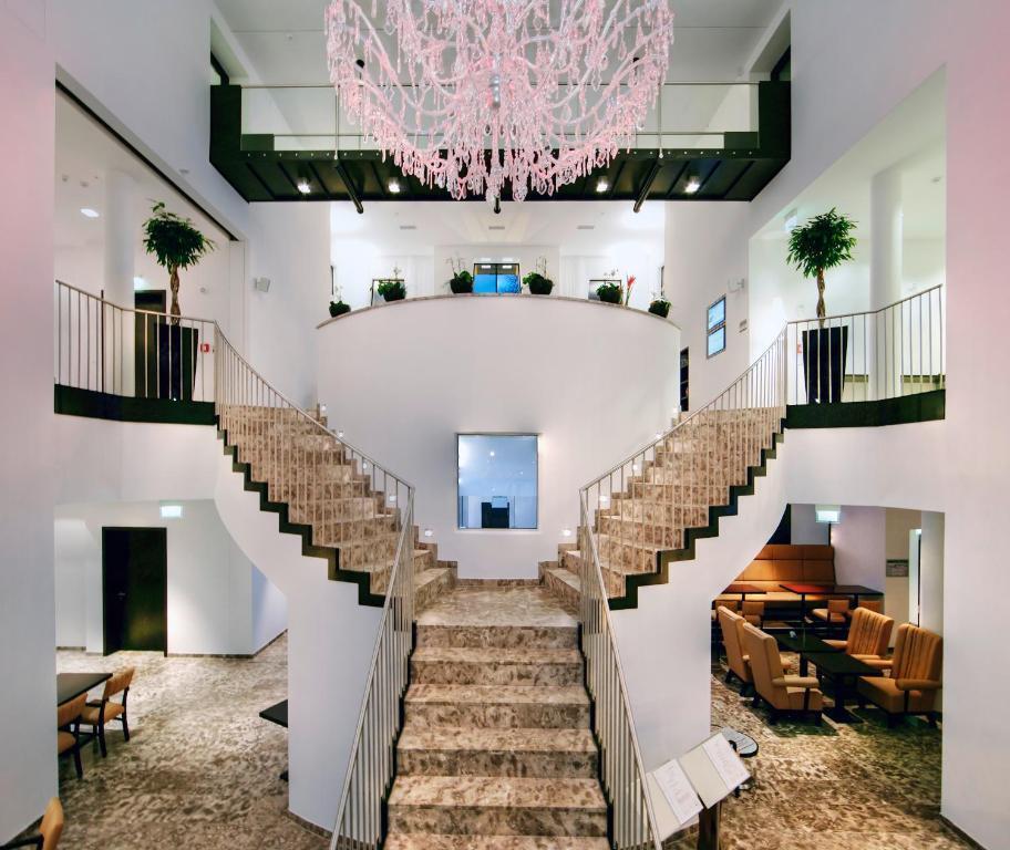hotel image 10