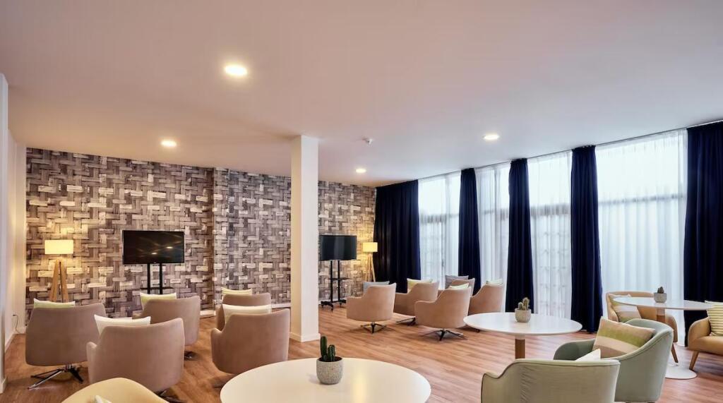 hotel image 13