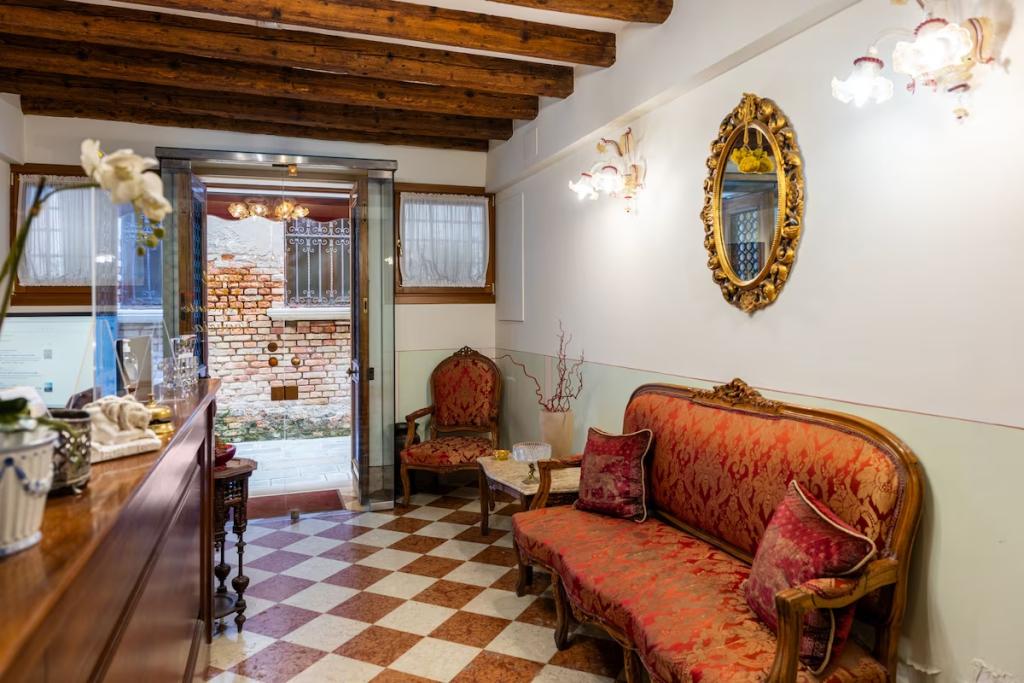 hotel image 10
