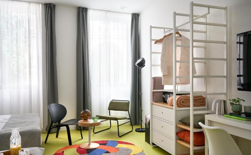 hotel image 11
