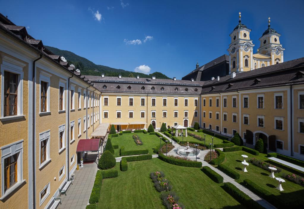 hotel image 16