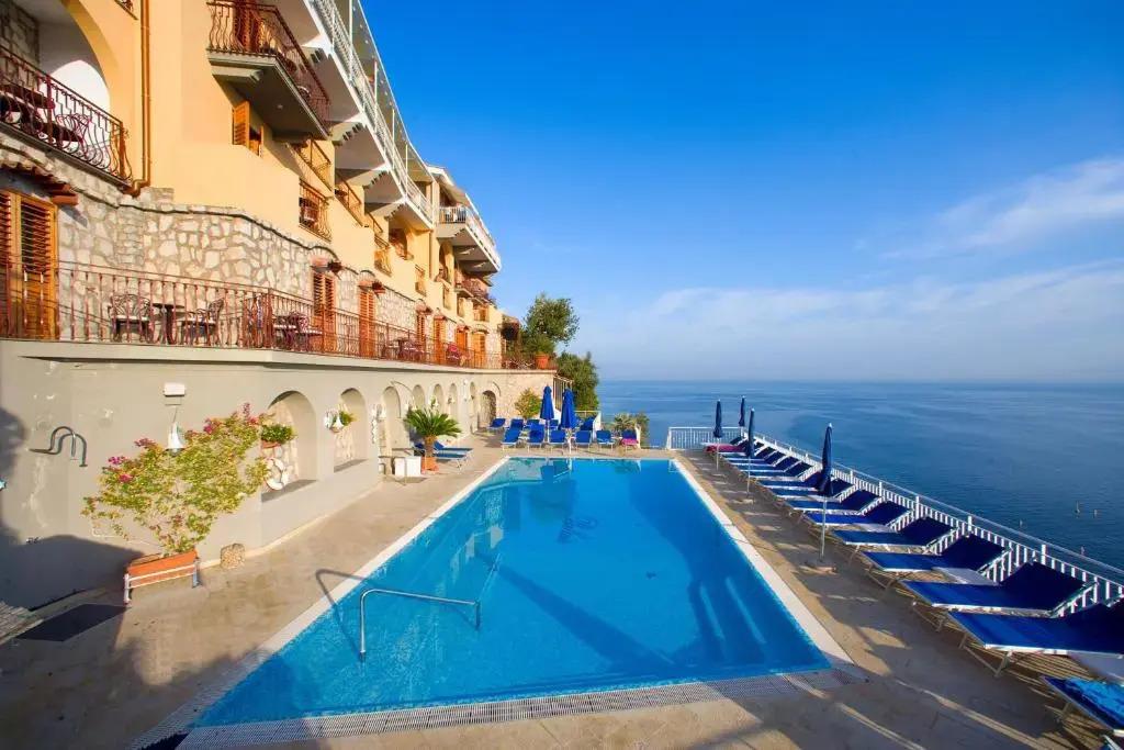 hotel image 10