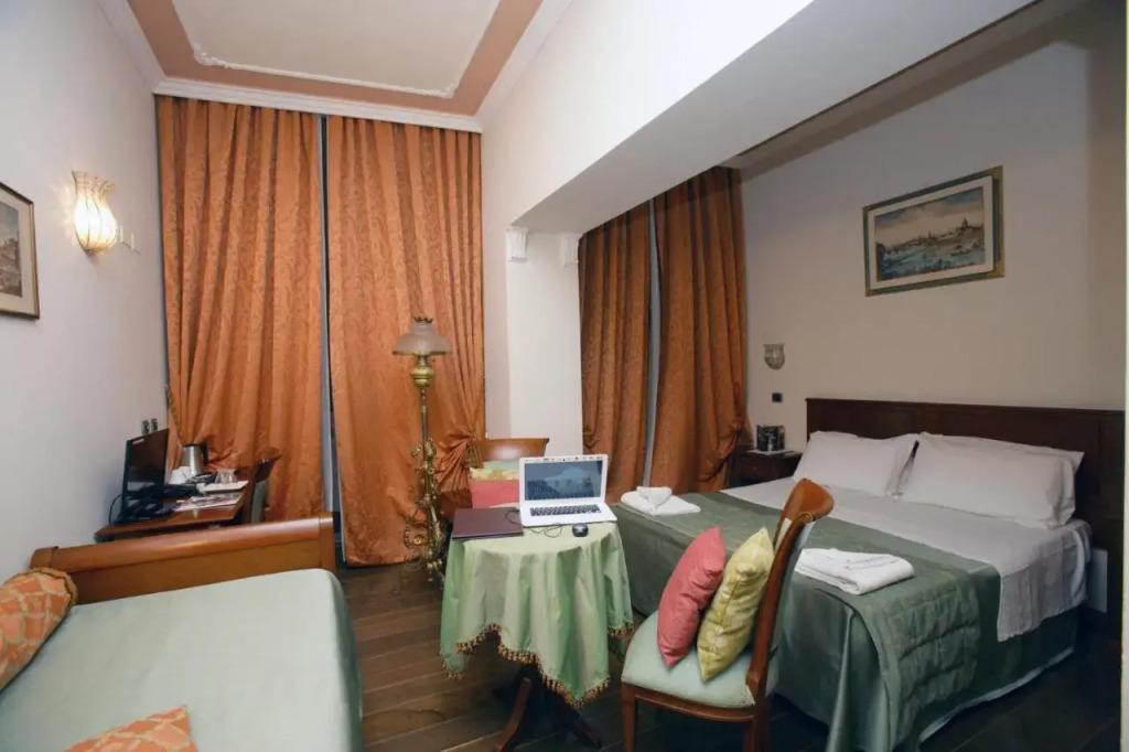 hotel image 10