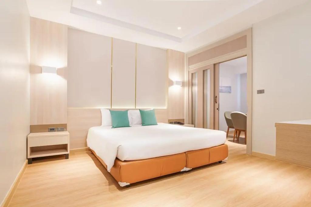 hotel image 9