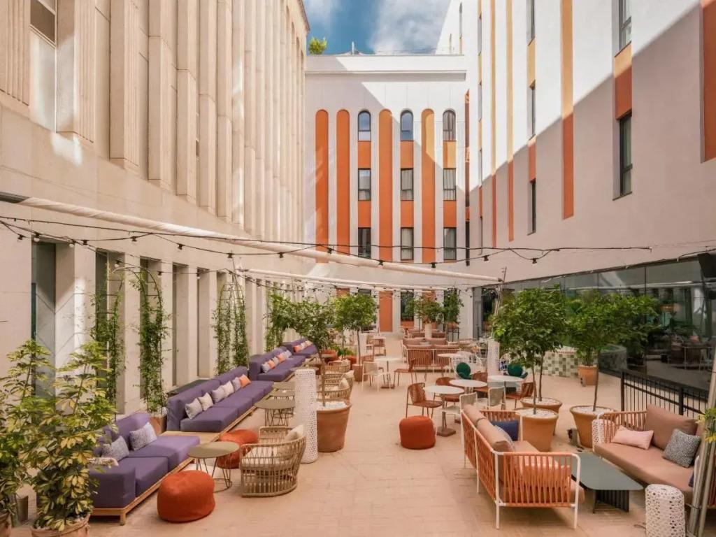 hotel image 9