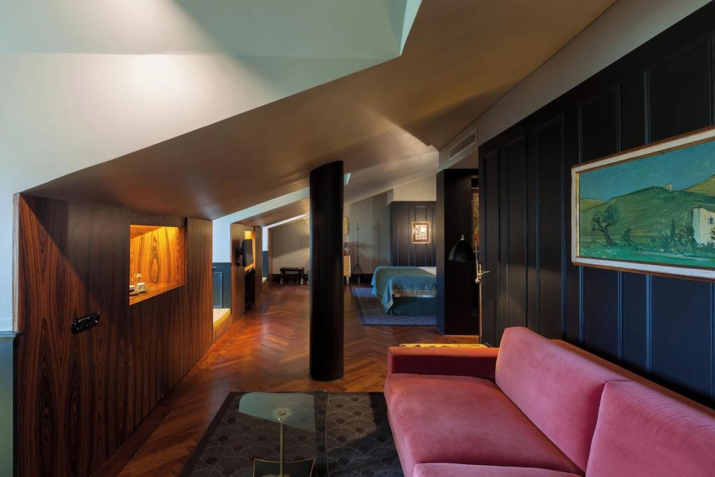 hotel image 10