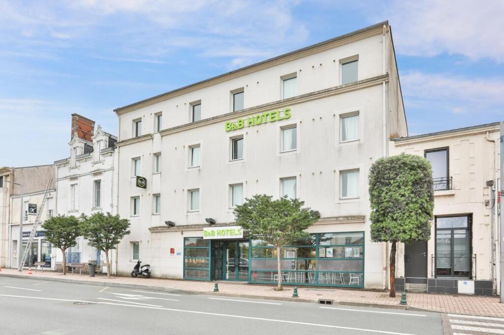 hotel image 12