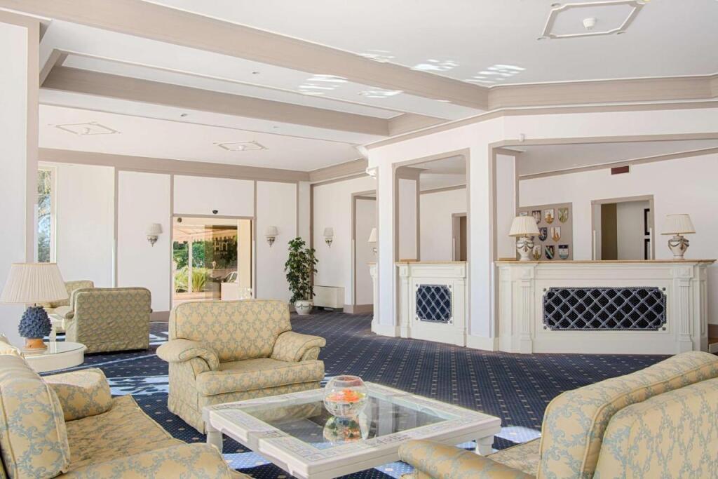 hotel image 10