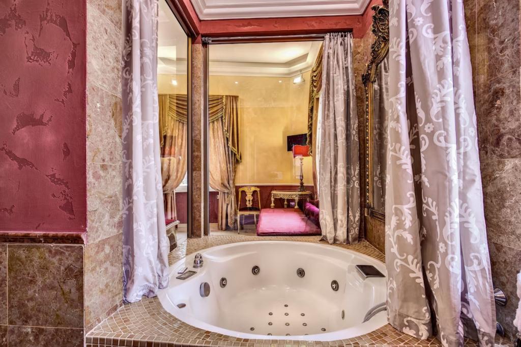 hotel image 11
