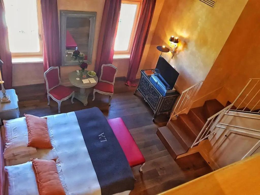 hotel image 13