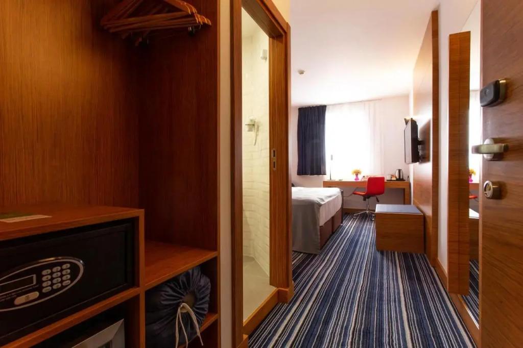 hotel