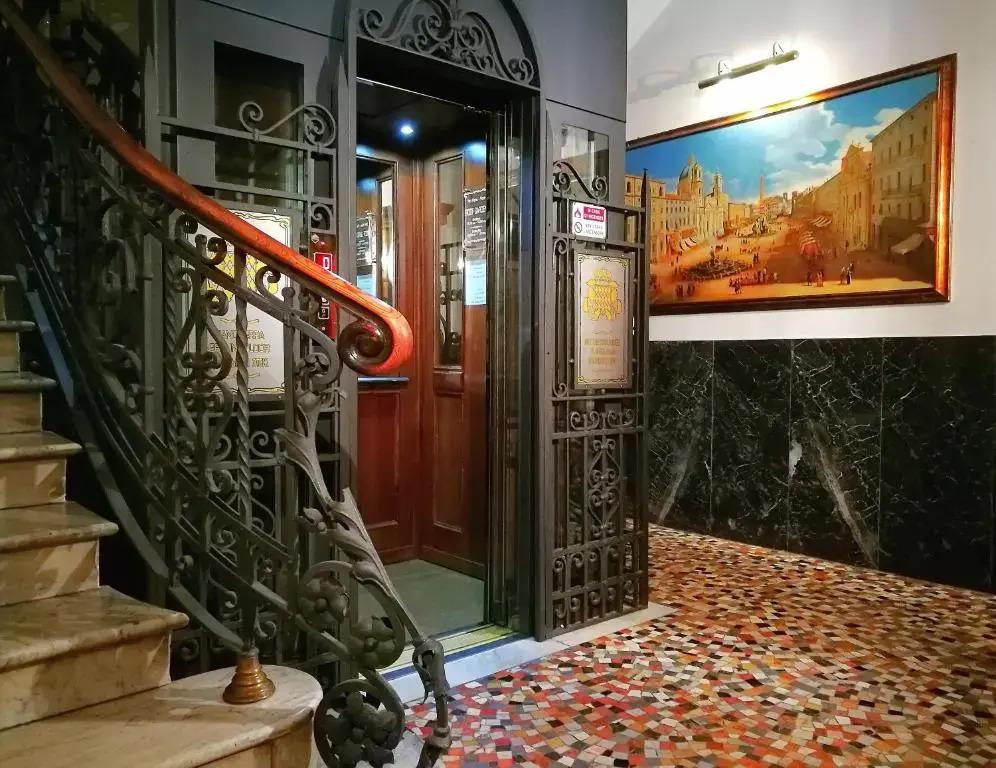 hotel image 10