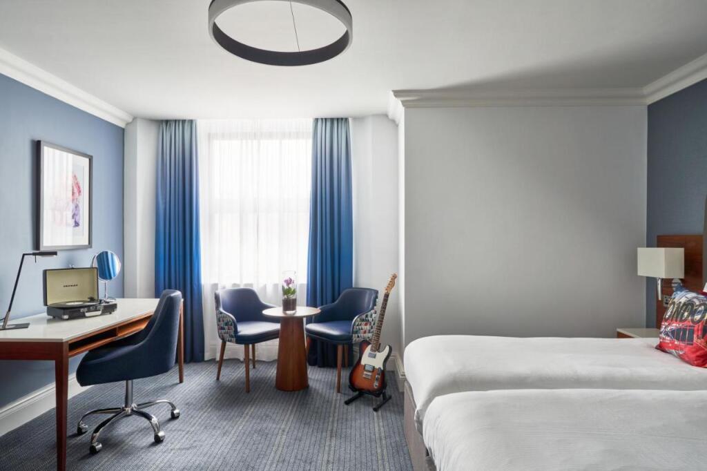 hotel image 18