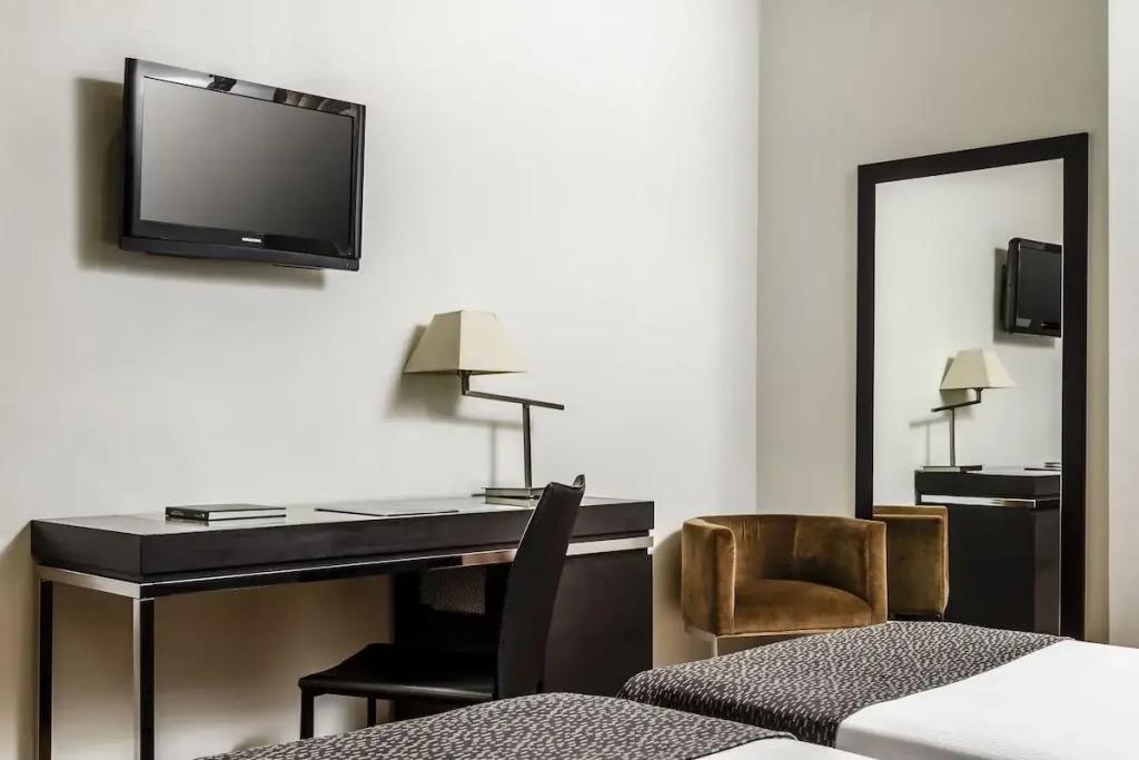 hotel image 16