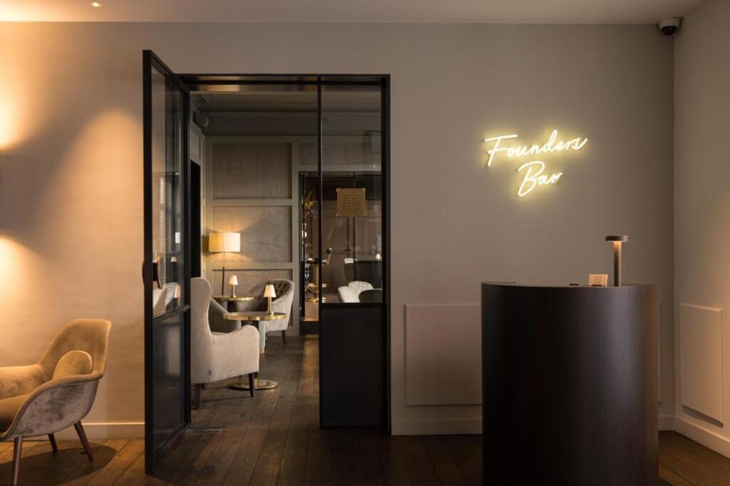 hotel image 10