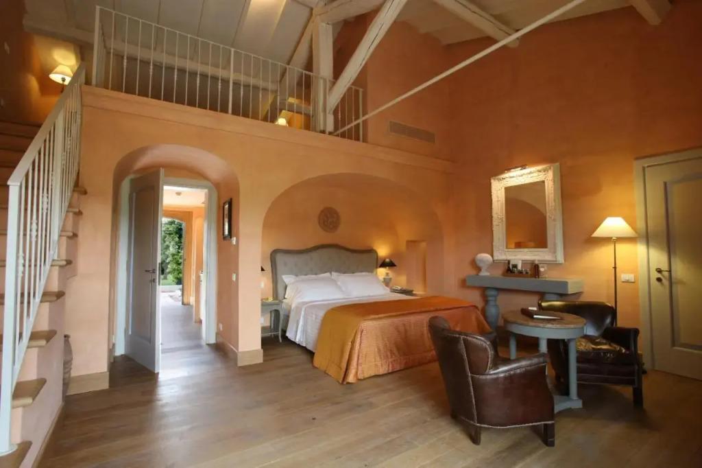hotel image 16
