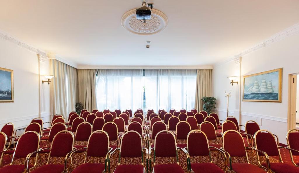 hotel image 10