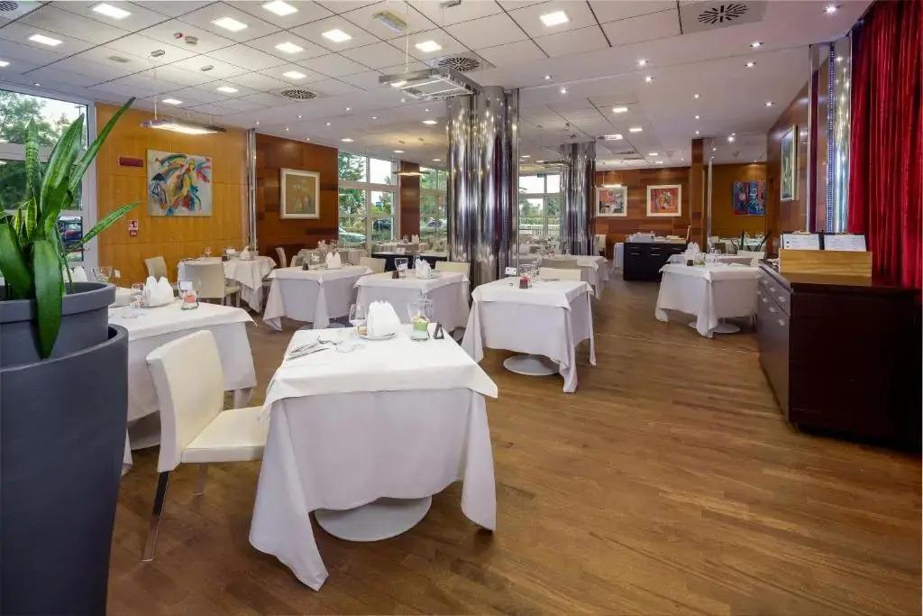 hotel image 9
