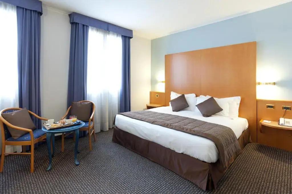 hotel