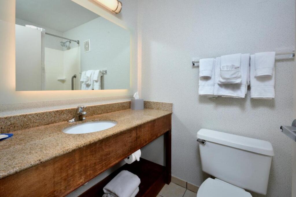 hotel image 16