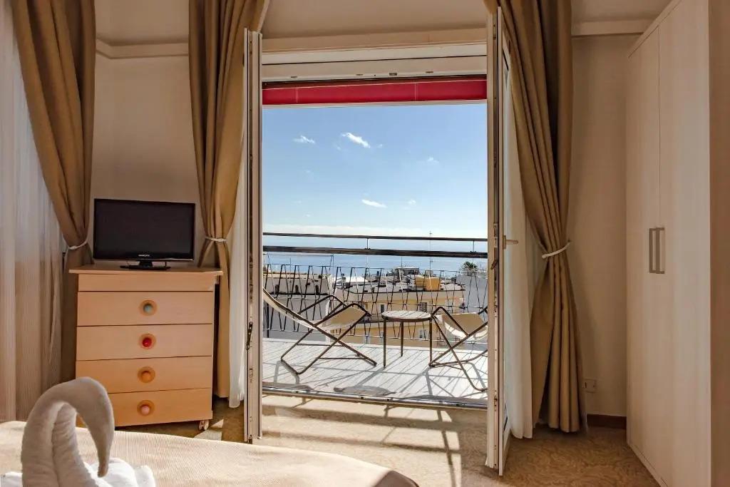 hotel image 11