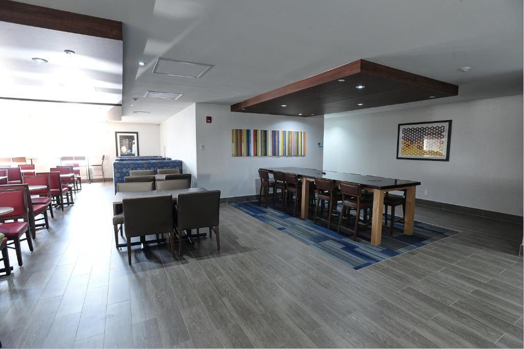 hotel image 16