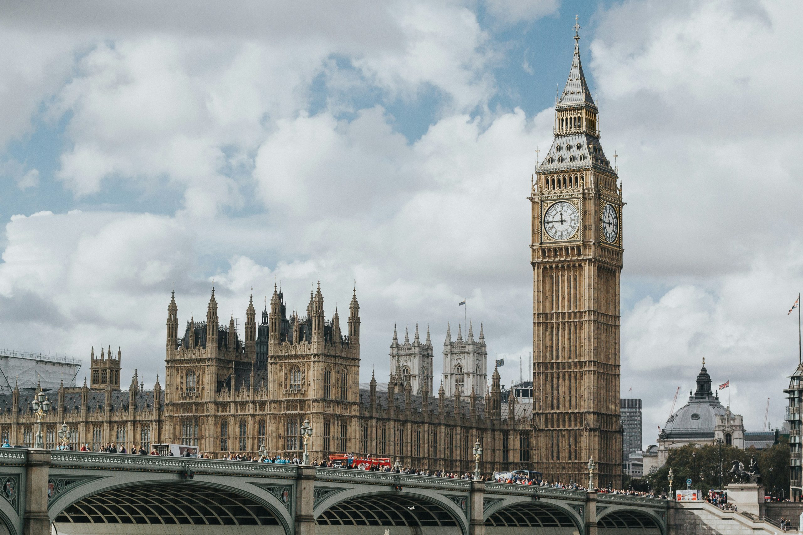 London Travel Guide 2025: Essential Tips for International Visitors